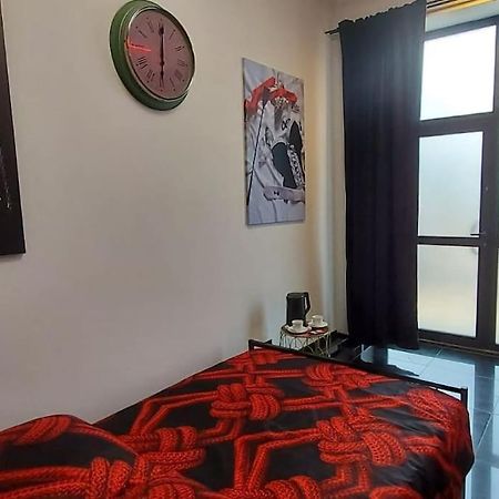 Pokoj Tylko Dla Doroslych Momenti Piccanti Kattowitz Exterior foto